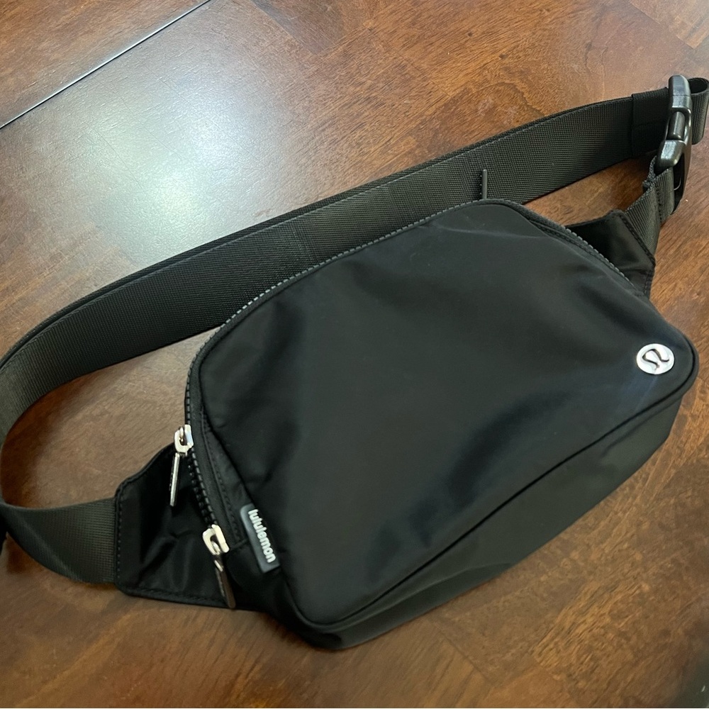Lululemon Everywhere Belt Bag Large 2L